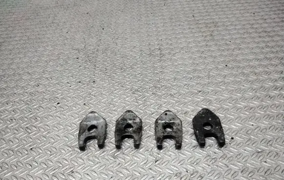 Land Rover Freelander Fuel Injector clamp holder