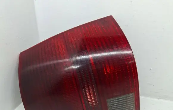 Volkswagen Golf IV Rear/tail lights 284301 P21H