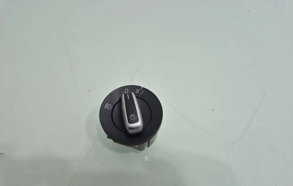 Volkswagen Tiguan Light switch 3C8941431G