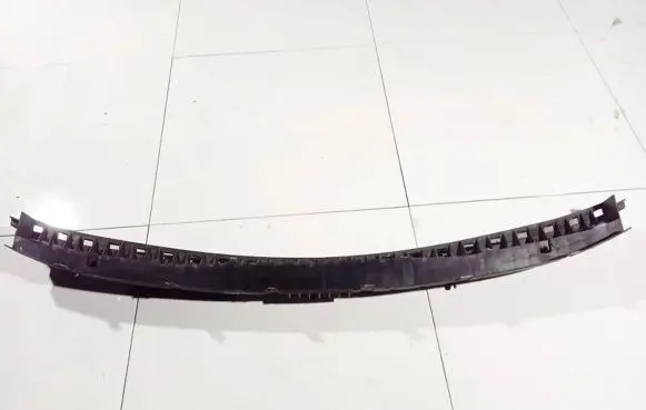 Audi A6 S6 C4 4A Front bumper mounting bracket 4a0807233a