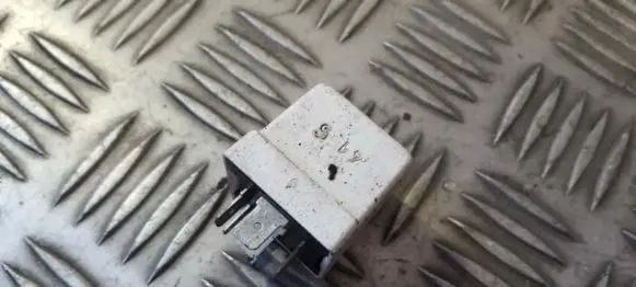 Renault Laguna I Other relay 7700822929