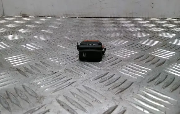 Renault Trafic II (X83) Windscreen/window heater switch 2648804 313155A