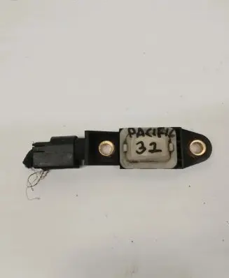 Chrysler Pacifica Airbag deployment crash/impact sensor 04686957AB