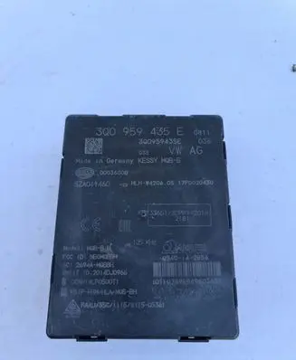 Volkswagen PASSAT B8 Keyless (KESSY) go control unit/module 