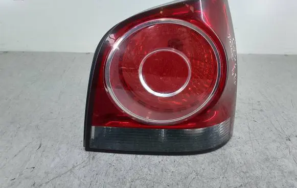 Volkswagen Polo IV 9N3 Rear/tail lights 965348