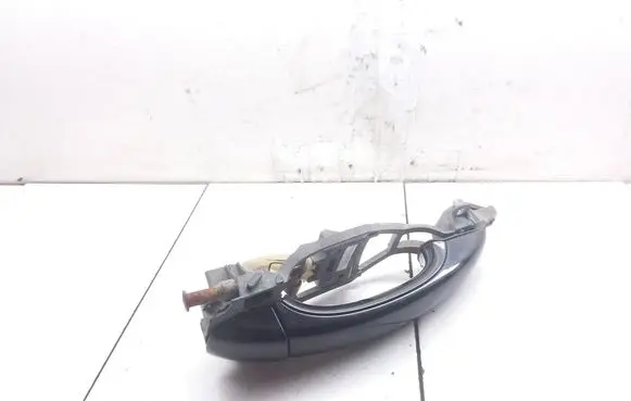 Volkswagen Touareg I Rear door exterior handle 7L0839886B