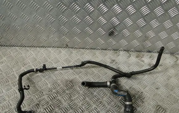 Audi A1 Engine coolant pipe/hose 
