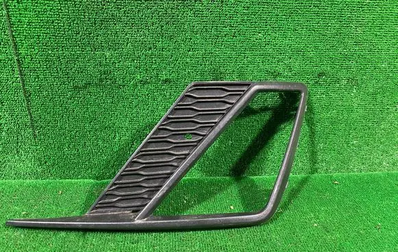 Seat Ibiza V (KJ) Front fog light trim/grill 6F0853666A