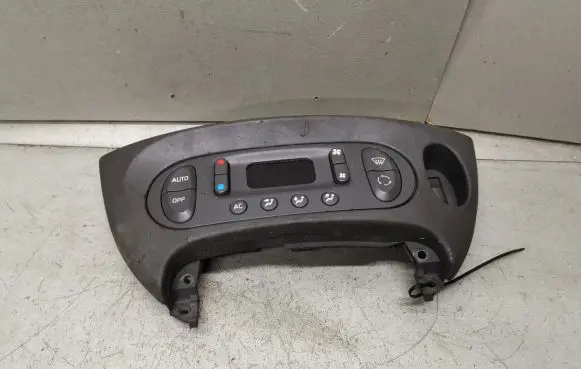 Renault Scenic I Climate control unit 7700435401