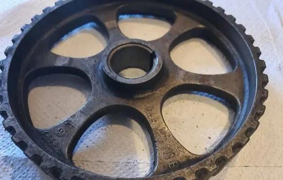 Volkswagen Golf III Camshaft pulley/ VANOS 049109111B