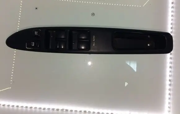 Toyota Avensis Verso Electric window control switch 8404044030 514775 514569