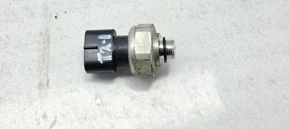 Air conditioning (A/C) pressure sensor