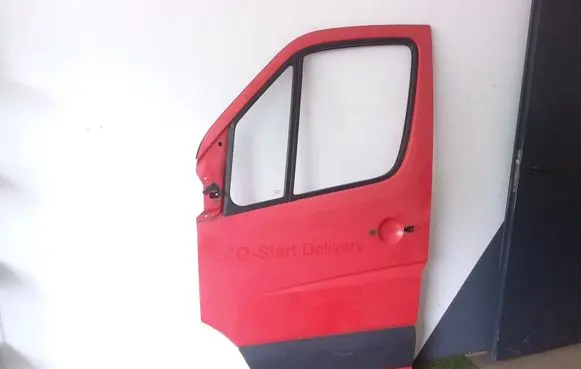 Mercedes-Benz Sprinter W906 Front door