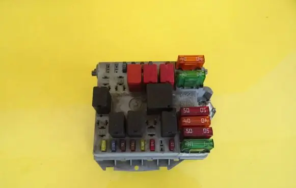 Alfa Romeo 147 Fuse box set 51742419