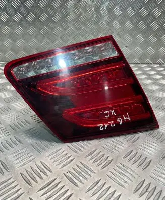 Mercedes-Benz E W212 Tailgate rear/tail lights A2129062103
