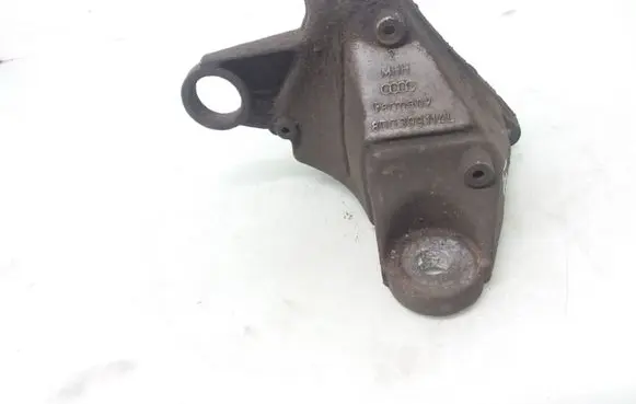 Audi A4 S4 B5 8D Gearbox mounting bracket 8D0399114L