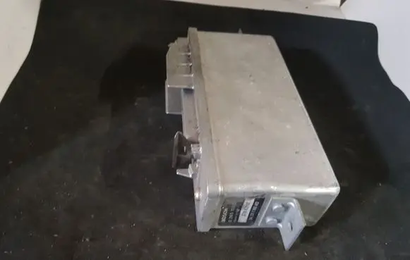 BMW 5 E34 ABS control unit/module 0265103047