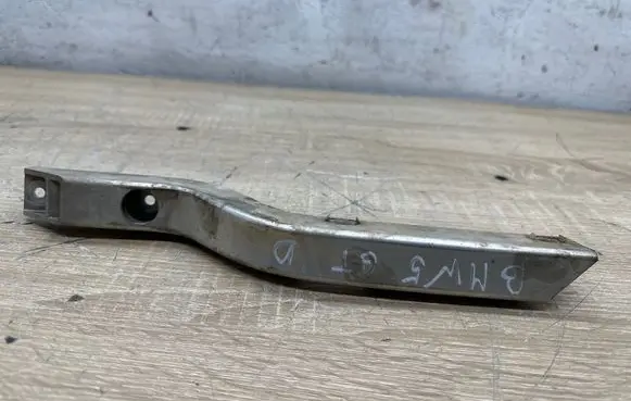 BMW 5 GT F07 Radiator mount bracket 7583120 7575264