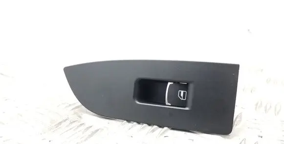Volkswagen PASSAT CC Electric window control switch 3C8867376