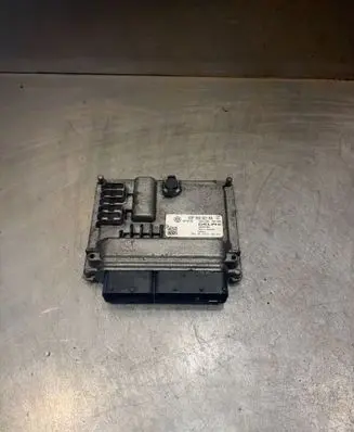 Volkswagen Polo V 6R Engine control unit/module 03P906021AG 28356765 03P907425