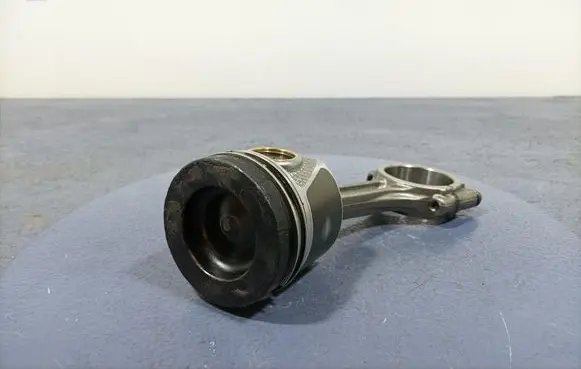 Piston