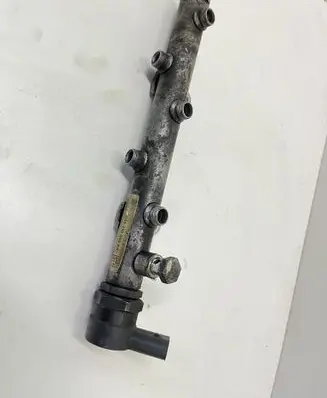 Fuel main line pipe