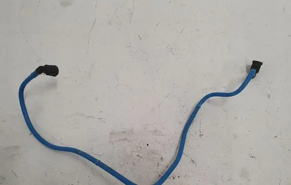 Volkswagen Golf VII Engine coolant pipe/hose 5Q0201294G