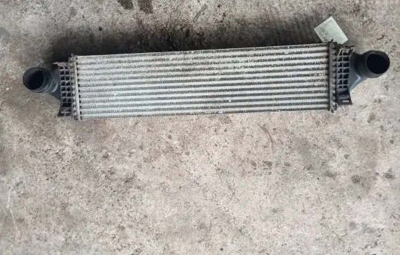 Volvo V40 Intercooler radiator 31338734