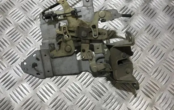 Opel Sintra Rear door lock 10292015
