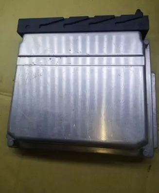 Volvo V70 Engine control unit/module 30646978A