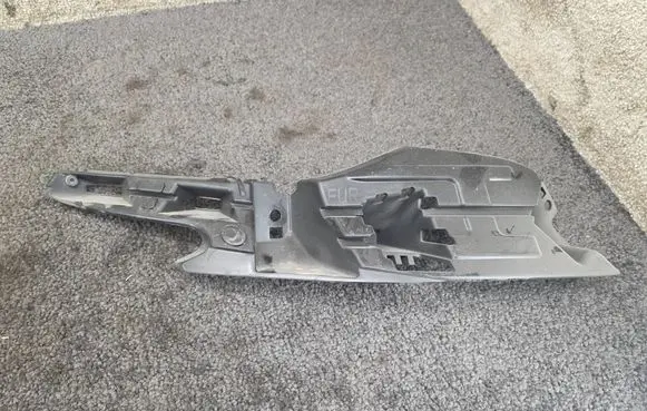 Renault Arkana Front bumper mounting bracket 269208451R