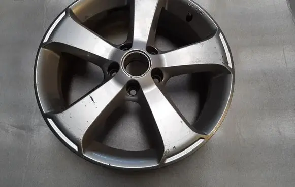Volkswagen Golf VI R16 alloy rim 1K8071497