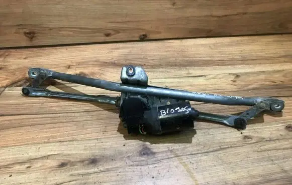 Audi A4 S4 B5 8D Front wiper linkage and motor 8d1955605b