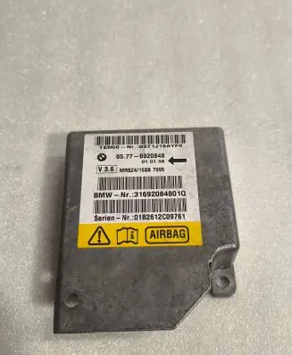 BMW 5 E39 Airbag control unit/module 6920848 31692084801Q 01B2612C09761