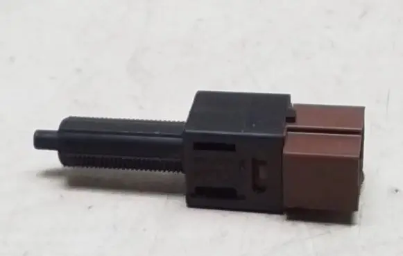 Nissan Tiida C11 Brake pedal sensor switch
