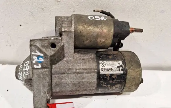 Renault Megane II Starter motor 8200227092