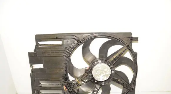 BMW 2 F46 Electric radiator cooling fan 7636070 7617609 17427617609