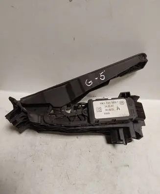 Volkswagen Golf V Accelerator throttle pedal 1K1721503P