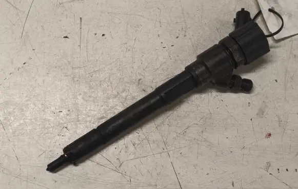 Hyundai Tucson JM Fuel injector 0445110258