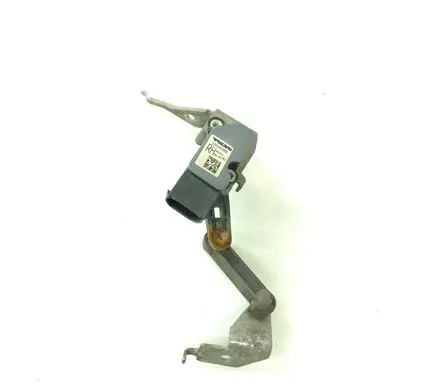 Volvo XC60 Rear air suspension level height sensor 32246988