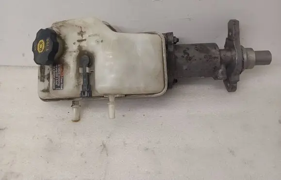 Chevrolet Volt I Master brake cylinder 32668477