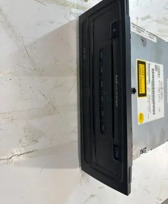 Audi A4 S4 B8 8K CD/DVD changer 8T1035110C