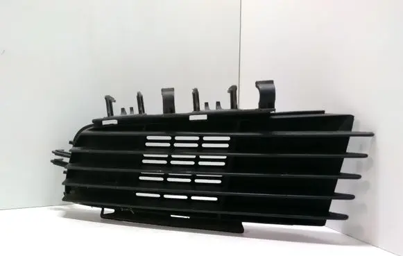 Opel Vectra C Front bumper lower grill 09186129