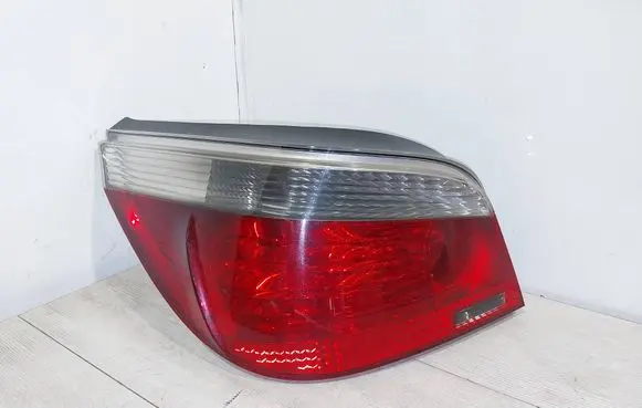 BMW 5 E60 E61 Rear/tail lights 6910767