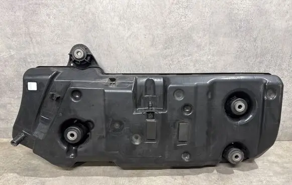 Mercedes-Benz GLE W167 AdBlue liquid reservoir A1674708202 A0094712500