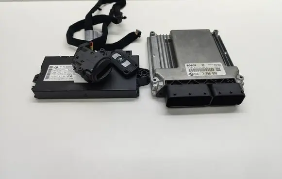 BMW 5 E60 E61 Engine ECU kit and lock set 7799856 9226238 922623801