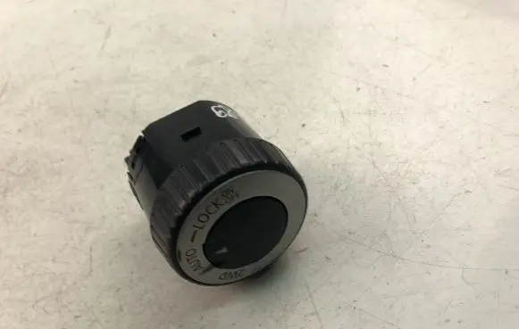Dacia Duster Other switches/knobs/shifts 8200796642
