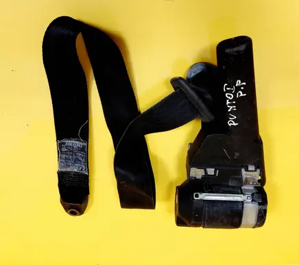 Fiat Punto (176) Front seatbelt 043091