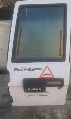 Nissan Patrol 160 Back/rear loading door 