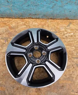 Toyota Aygo AB40 R15 alloy rim PZ493906Z2
